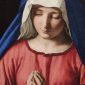 Pobre, crucificada, Madre… y Reina