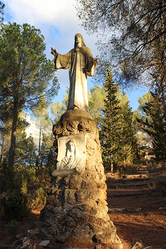 Sagrado Corazón en la Sierra de Burete