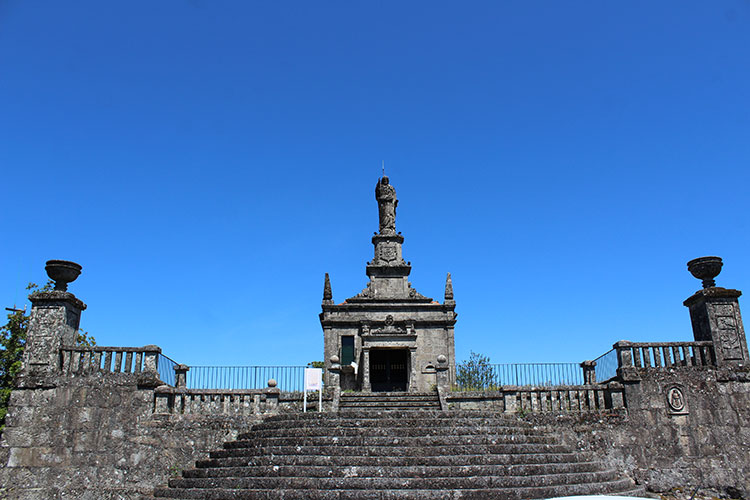 Capilla del Sagrado Corazón de Puente Caldelas (Pontevedra)