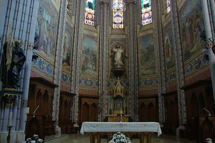 Santander, iglesia de los jesuitas (interior)